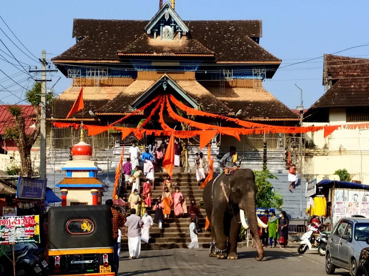 Villa Swasthi Griha Aranmula Esterno foto