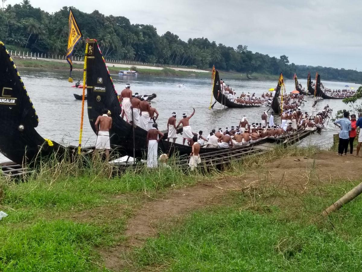 Villa Swasthi Griha Aranmula Esterno foto