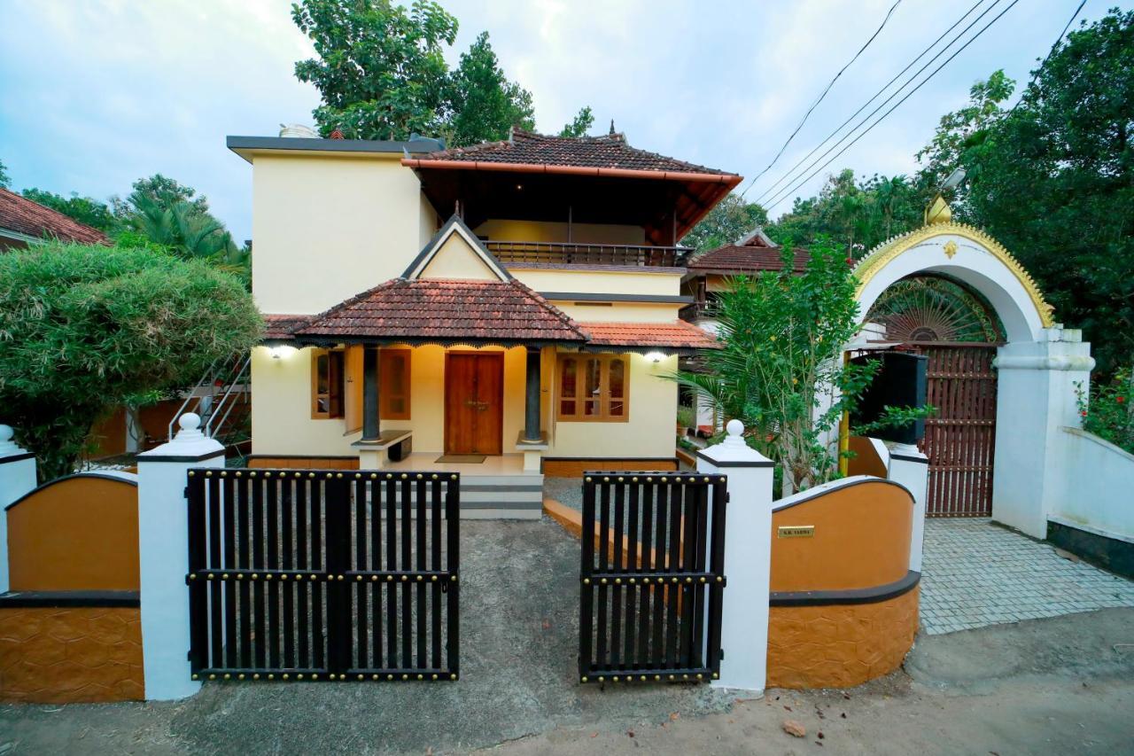 Villa Swasthi Griha Aranmula Esterno foto